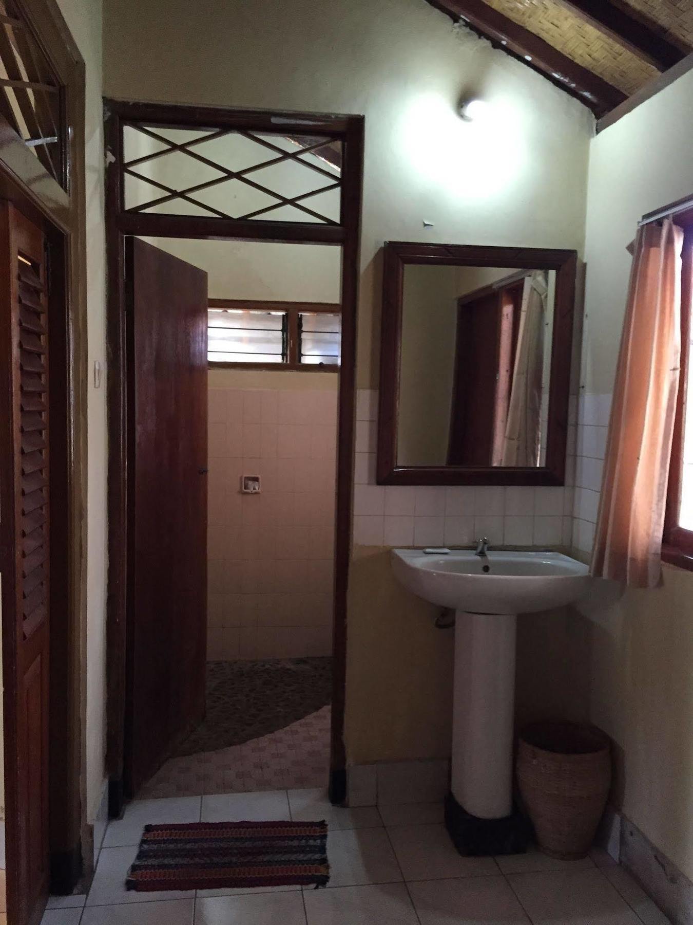 Meme Surung Guesthouse Munduk Exterior foto